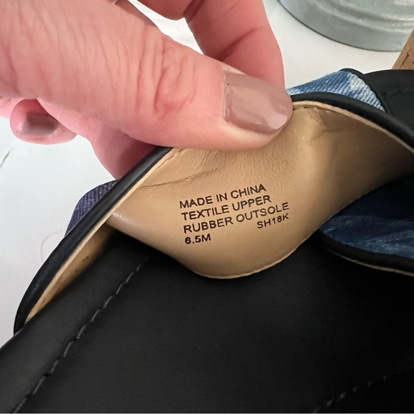 Michael Kors Abbott Mid wedge printed peace sign canvas dk chambray size 6.5 - Picture 7 of 8
